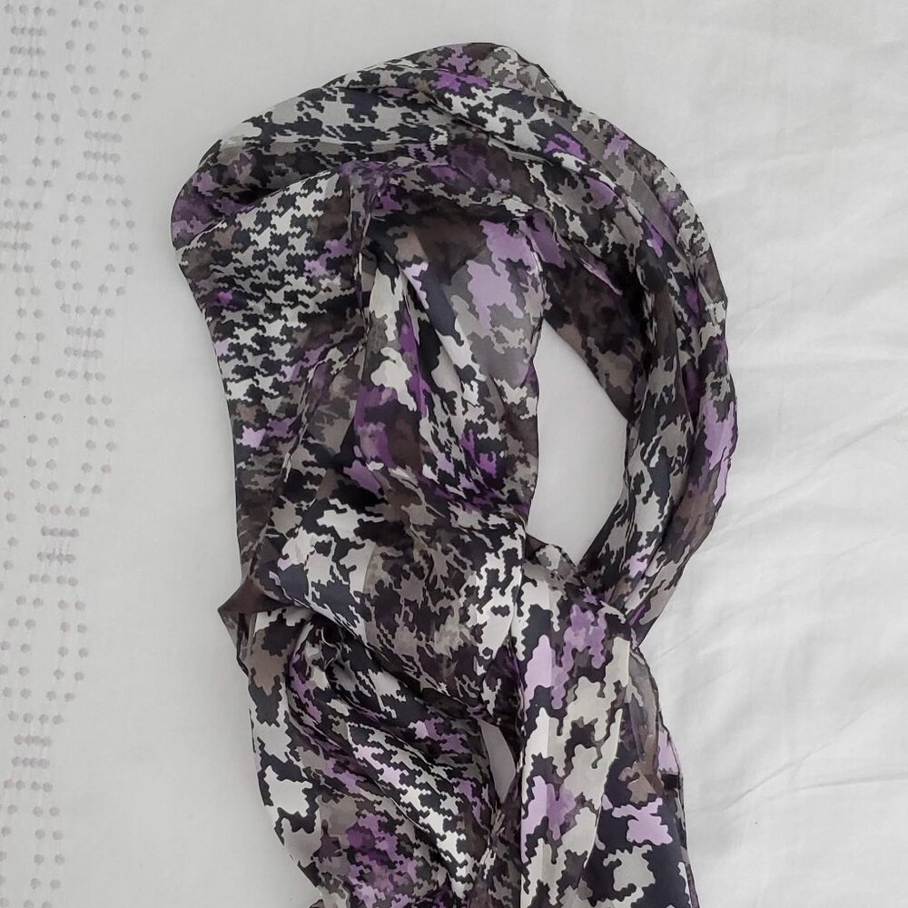 Lightweight Neck Scarf - Picture 4 of 4